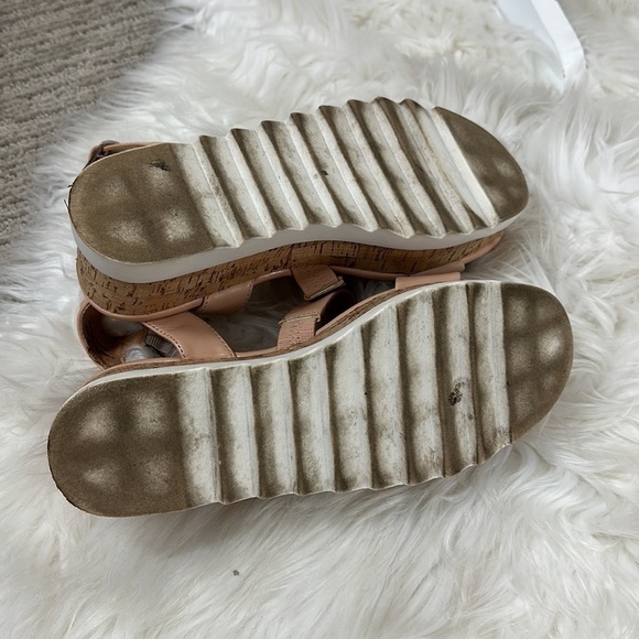Madden Girl Nude Beige Platform Cork Sandals 7 - Picture 8 of 9